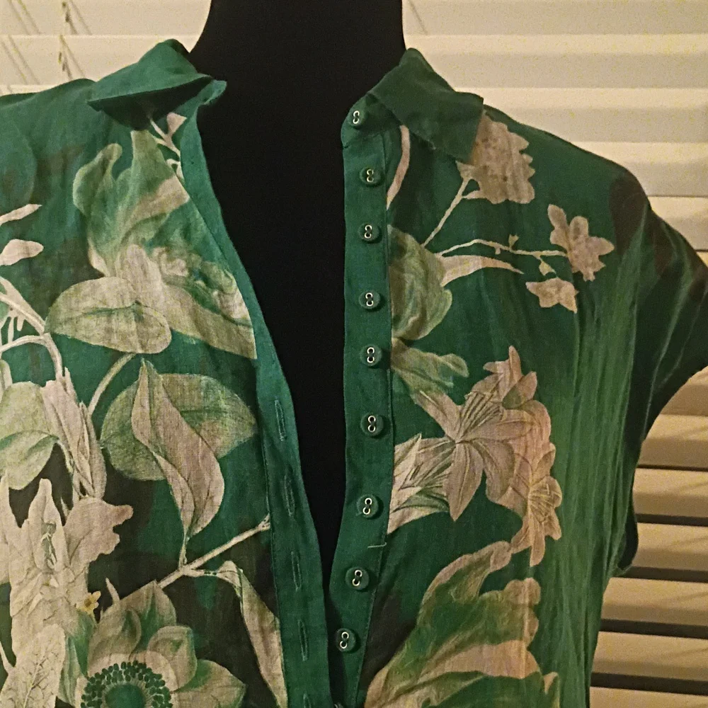 Johnny Was  Workshop. Size Small. Like New. DOLMAN SHIRT DRESS - Picture 4 of 7